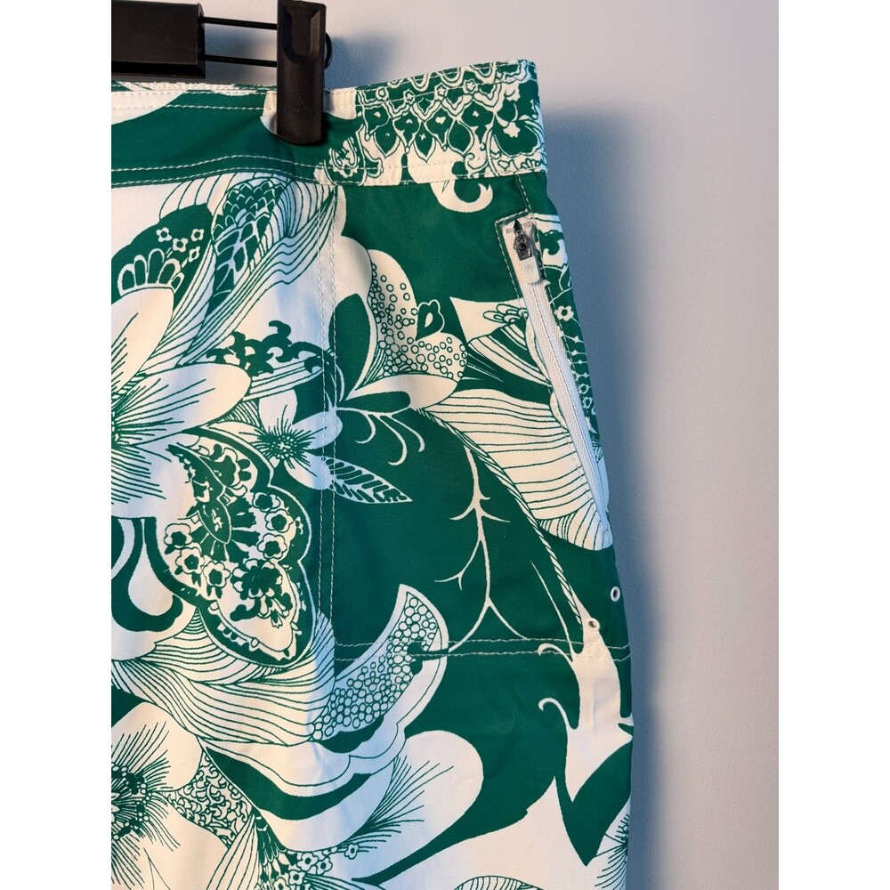 Talbots Green White Floral Skirt Womens Size 16 Golf Tennis Stretch Zip Pockets - Picture 3 of 10